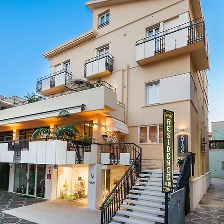 Residence Suisse Cattolica Bagian luar foto