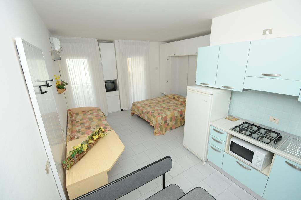 Residence Suisse Cattolica Bagian luar foto