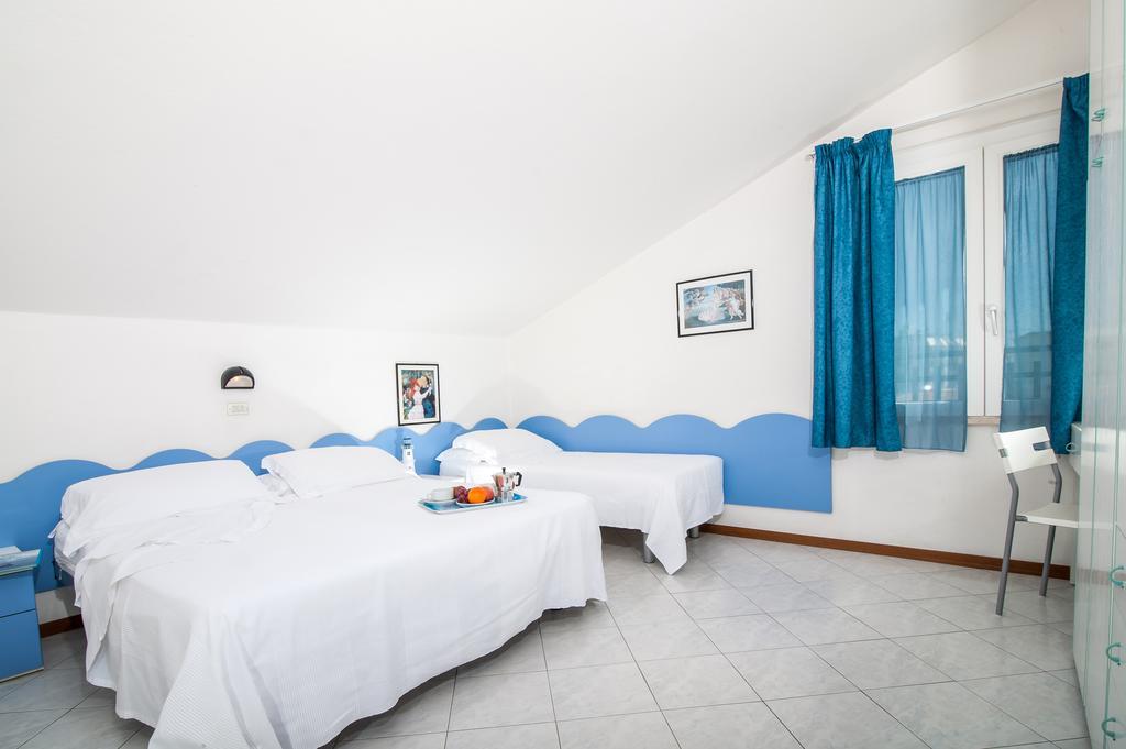 Residence Suisse Cattolica Bagian luar foto