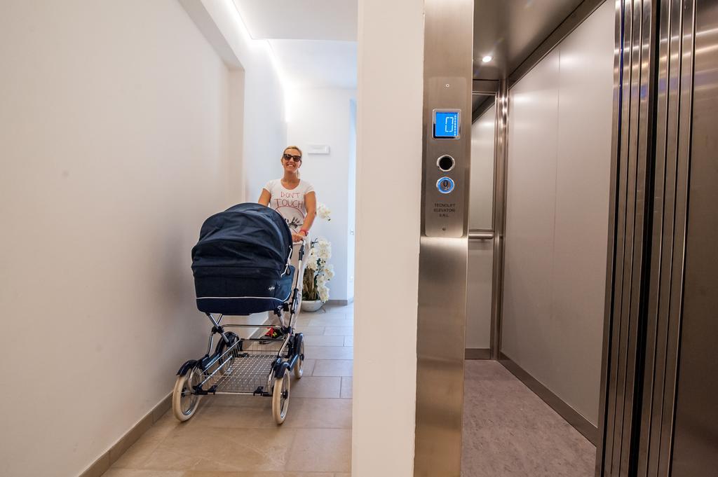 Residence Suisse Cattolica Bagian luar foto