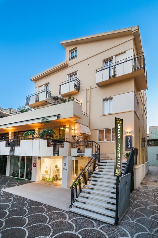 Residence Suisse Cattolica Bagian luar foto
